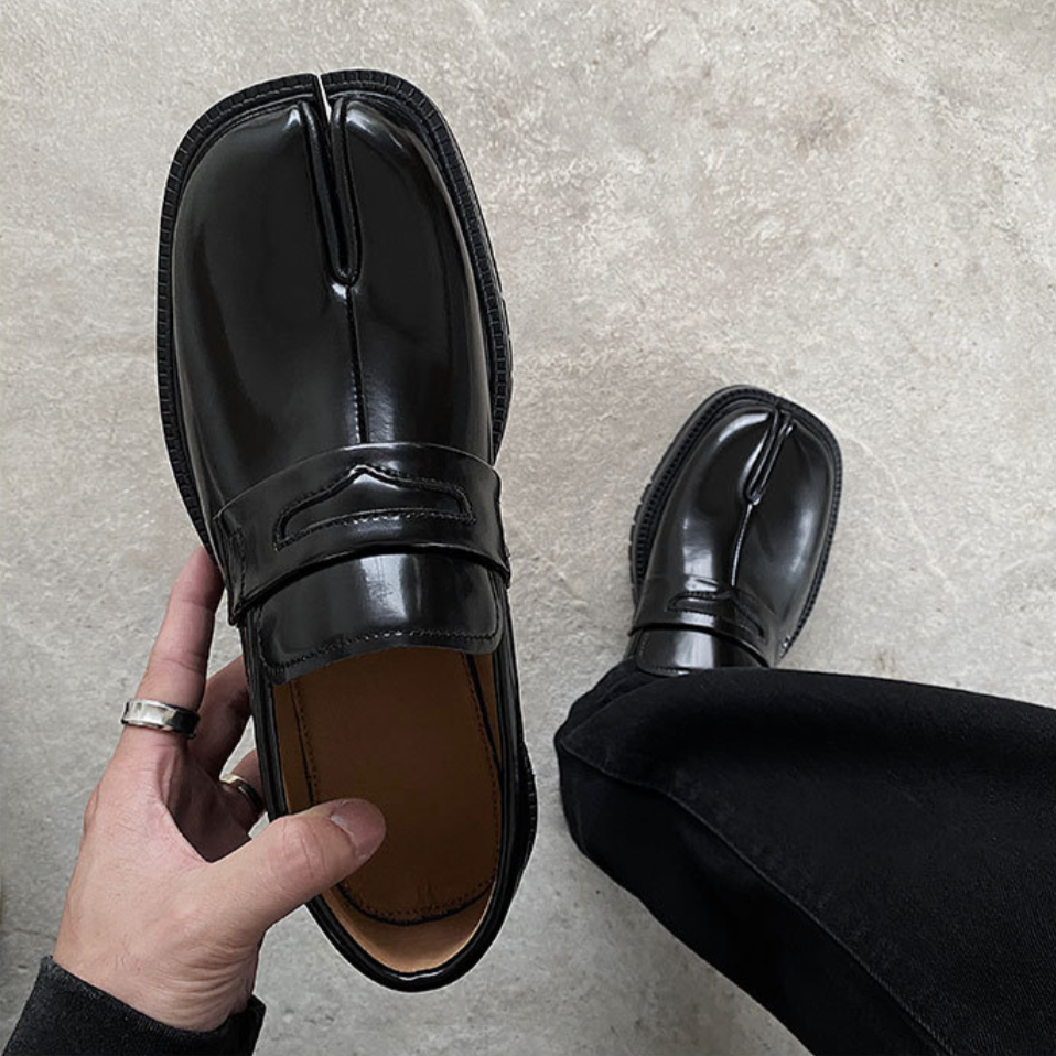 The Divide - Split-Toe Statement Loafers