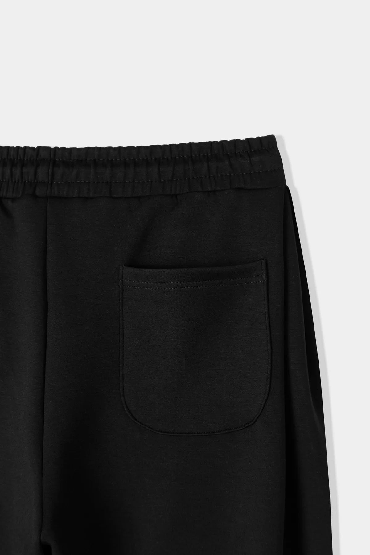 Arc Poise Drawstring Pants