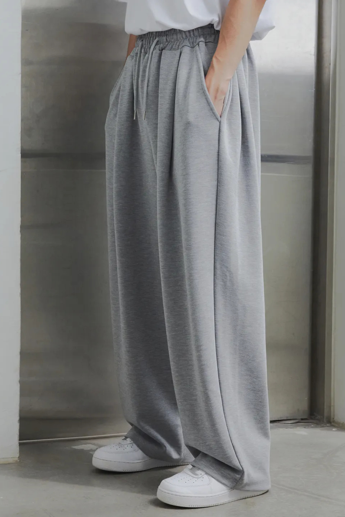 Arc Poise Drawstring Pants